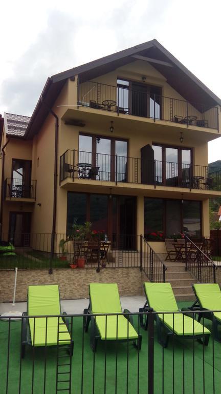 Vila Golful Dunarii Dubova Exterior photo
